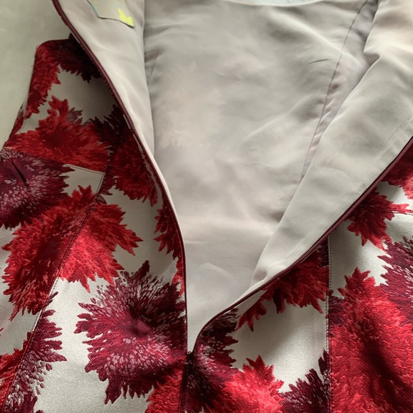 MaxMara Red and White Floral Blouse - Picture 5 of 8